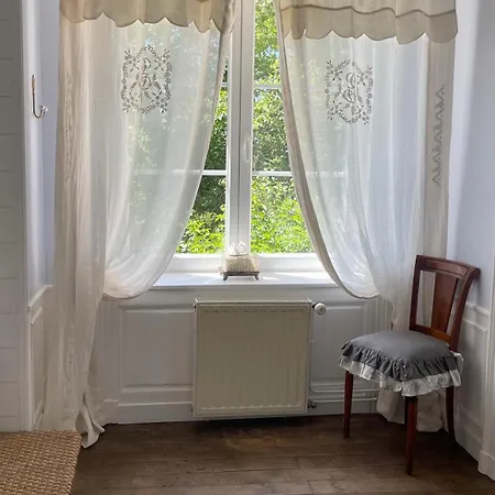 L'écrin Du Marquis Bed & Breakfast 3*