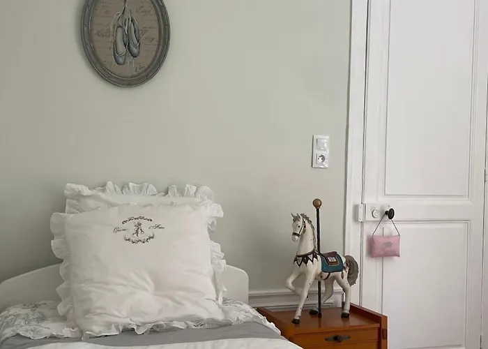 L'écrin Du Marquis Couette-café