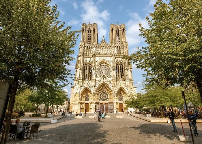 L'écrin Du Marquis Couette-café